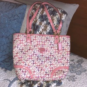 Preowned Coach Chelsea Heritage Bias Sig F18426 Pink Multi Coated Canvas Tote